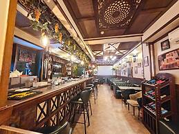 Hotel & Bistro