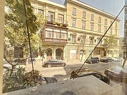 Hotel & Bistro