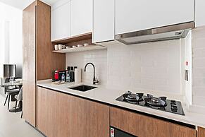 Modern Studio in Al Furjan With Pool and gym