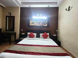 Hotel Mid Town