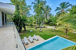 Villa Aurora