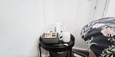 The Burford Hideaway