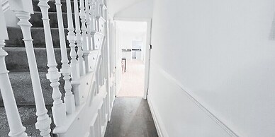 The Burford Hideaway