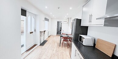 The Burford Hideaway