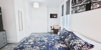 The Burford Hideaway