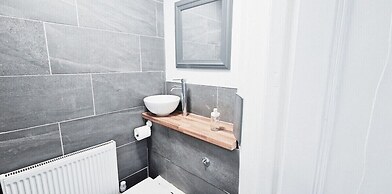 The Burford Hideaway