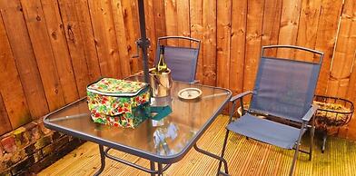 The Burford Hideaway