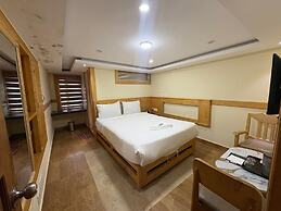 Rozana Retreat