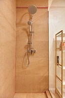 Cnc Zev Apartment