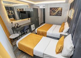 216 Silver Suite