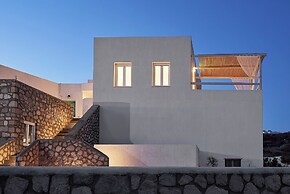 Nirome Luxury Suites