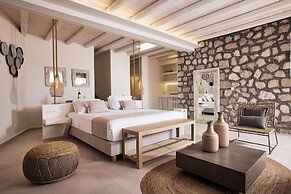 Nirome Luxury Suites