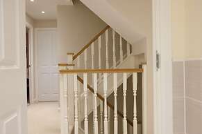 Bicester Villa-6bed-sleeps 14