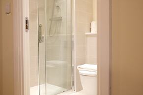 Bicester Villa-6bed-sleeps 14