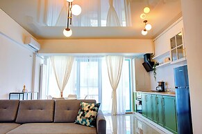Alma Zev Apartment