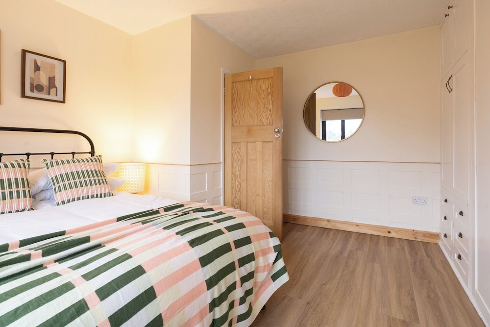 3br-garden-freeparking-neartowncentre