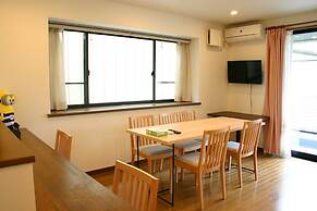 916 Travel Inn