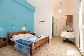Mikro Nisi Studios & Apartments