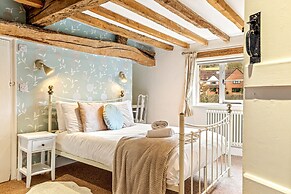 Hunts Cottage - Pet Friendly - From 200 Per Night