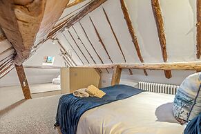 Hunts Cottage - Pet Friendly - From 200 Per Night