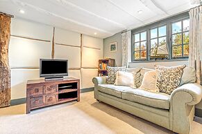 Hunts Cottage - Pet Friendly - From 200 Per Night