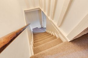 Hunts Cottage - Pet Friendly - From 200 Per Night