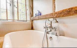 Hunts Cottage - Pet Friendly - From 200 Per Night