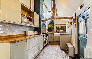 Hunts Cottage - Pet Friendly - From 200 Per Night