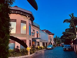 Legend Hotel