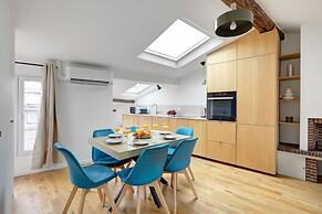 Cozy & Elegant Retreat Near Notre-Dame