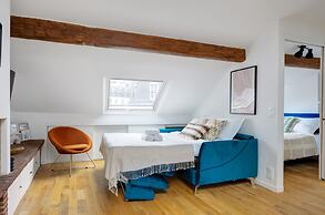 Cozy & Elegant Retreat Near Notre-Dame