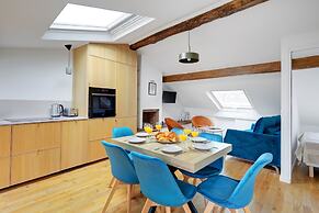 Cozy & Elegant Retreat Near Notre-Dame