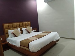Hotel Maple View