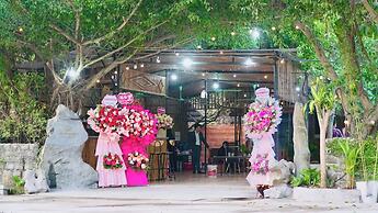 Trang An Gold Village