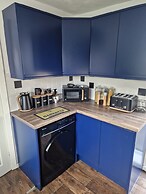 Detached Homestay With Private Rooms