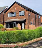 Detached Homestay With Private Rooms