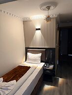 Alklas Hotel