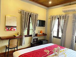 Golden Sun Boutique Hotel