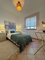 Cosy 3 bed Apartment Albufeira Old Town