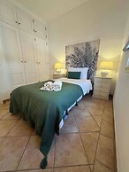 Cosy 3 bed Apartment Albufeira Old Town