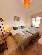 Cosy 3 bed Apartment Albufeira Old Town