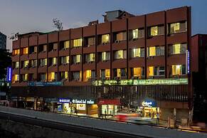 Hotel Ashrafee