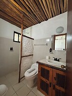 MAYAN MITTOZ