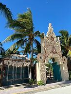 MAYAN MITTOZ