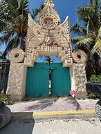 MAYAN MITTOZ