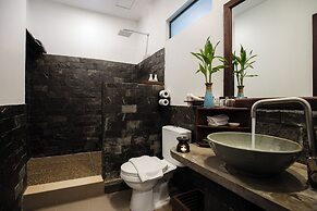 Green Amazon Hotel