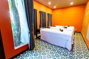 Green Amazon Hotel