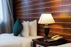 Green Amazon Hotel