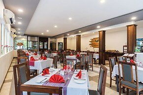 Green Amazon Hotel