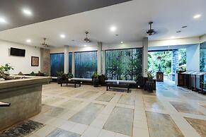 Green Amazon Hotel